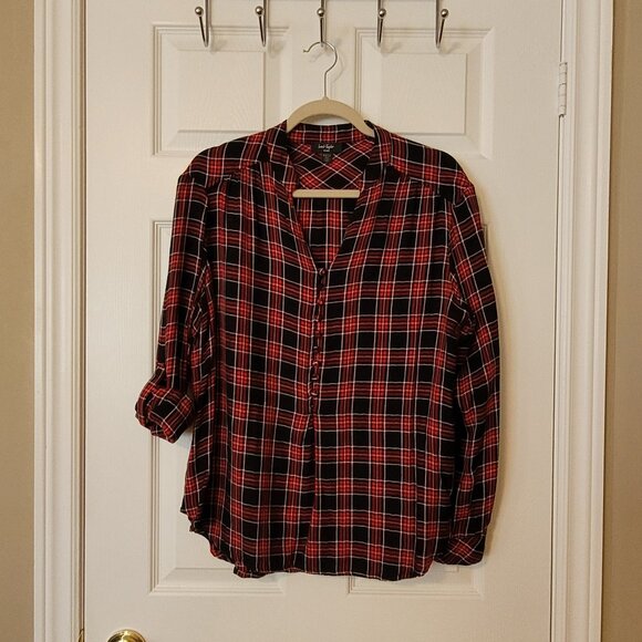 Lord & Taylor Women's Long Sleeve Flannel Top ~ Black and Red ~ Sz Petit Large ~ - Picture 1 of 4